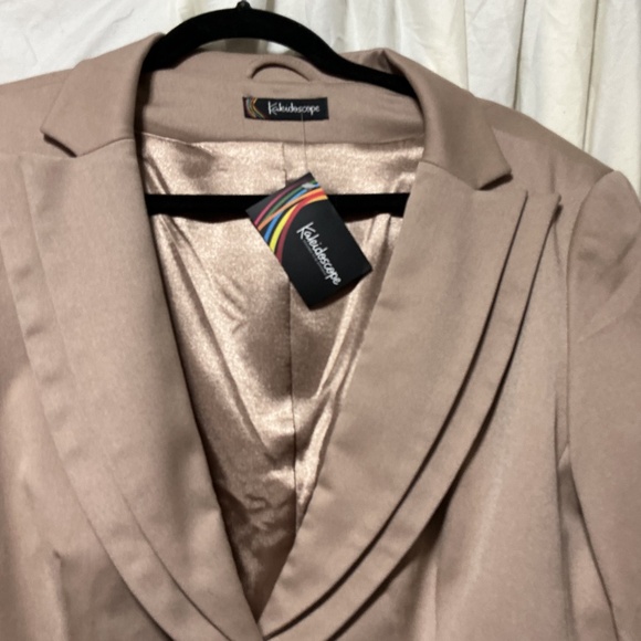 Womens jacket - Picture 2 of 4